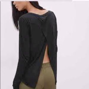 Aritzia Wilfred top